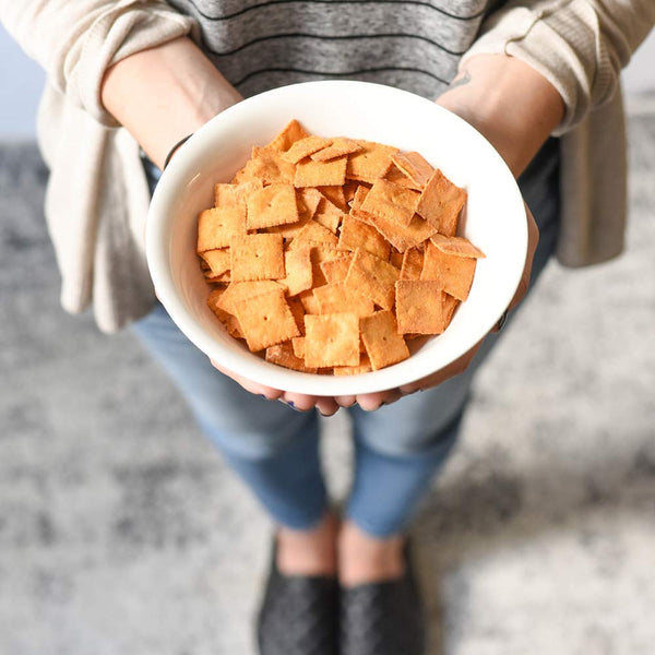 Cauliflower Crackers: Cheddar